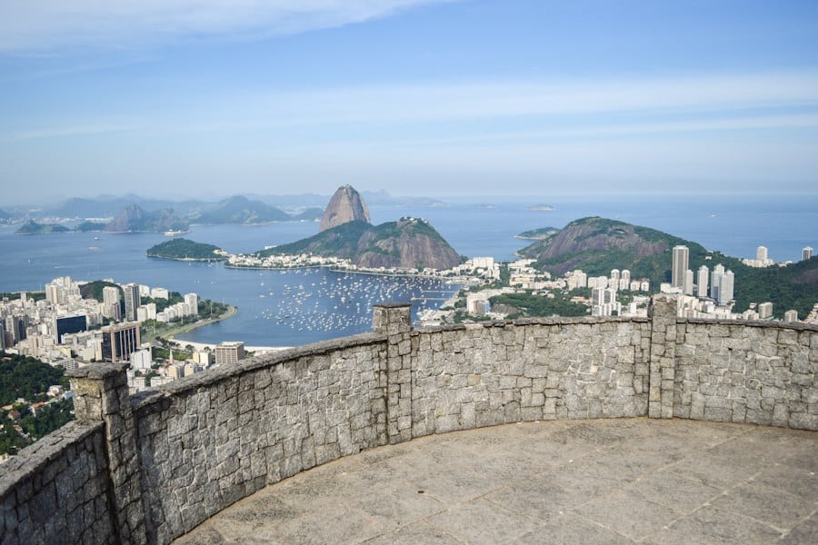Mirante dona marta no Rio de Janeiro Vista para o pao de acucar com oe o local